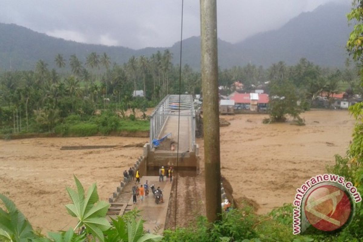 BPBD Solok Selatan Ingatkan Masyarakat di Hulu Sungai Agar Mewaspadai Banjir