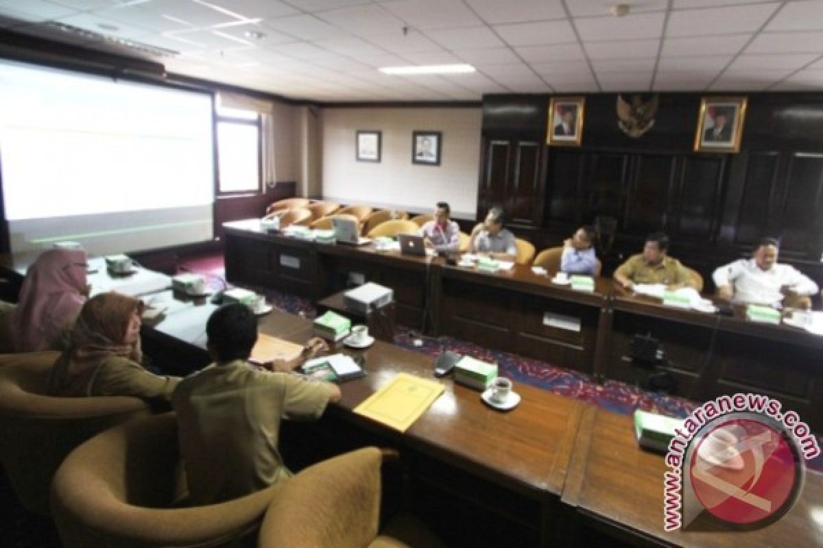 Hearing Pansus RHLK dan Biro Hukum Pemprov Kaltim 