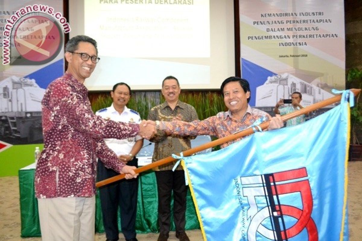 Kereta api tulang punggung transportasi masa depan