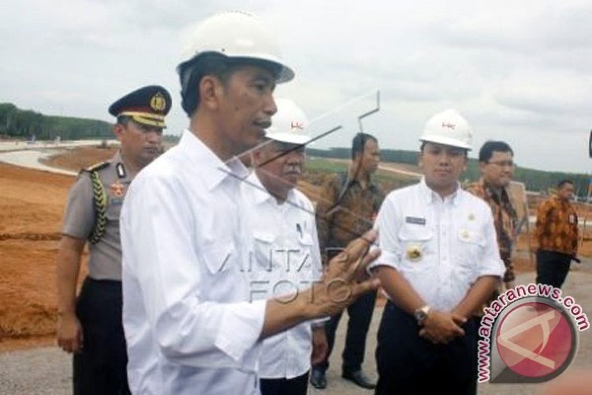 Pembangunan Tol Ruas Bakauheni Proses "land Clearing" -