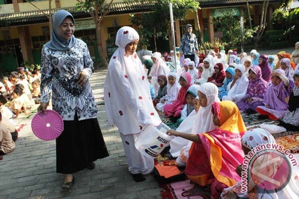 Sekolah di Bantaeng kembangkan kotak amal siswa 