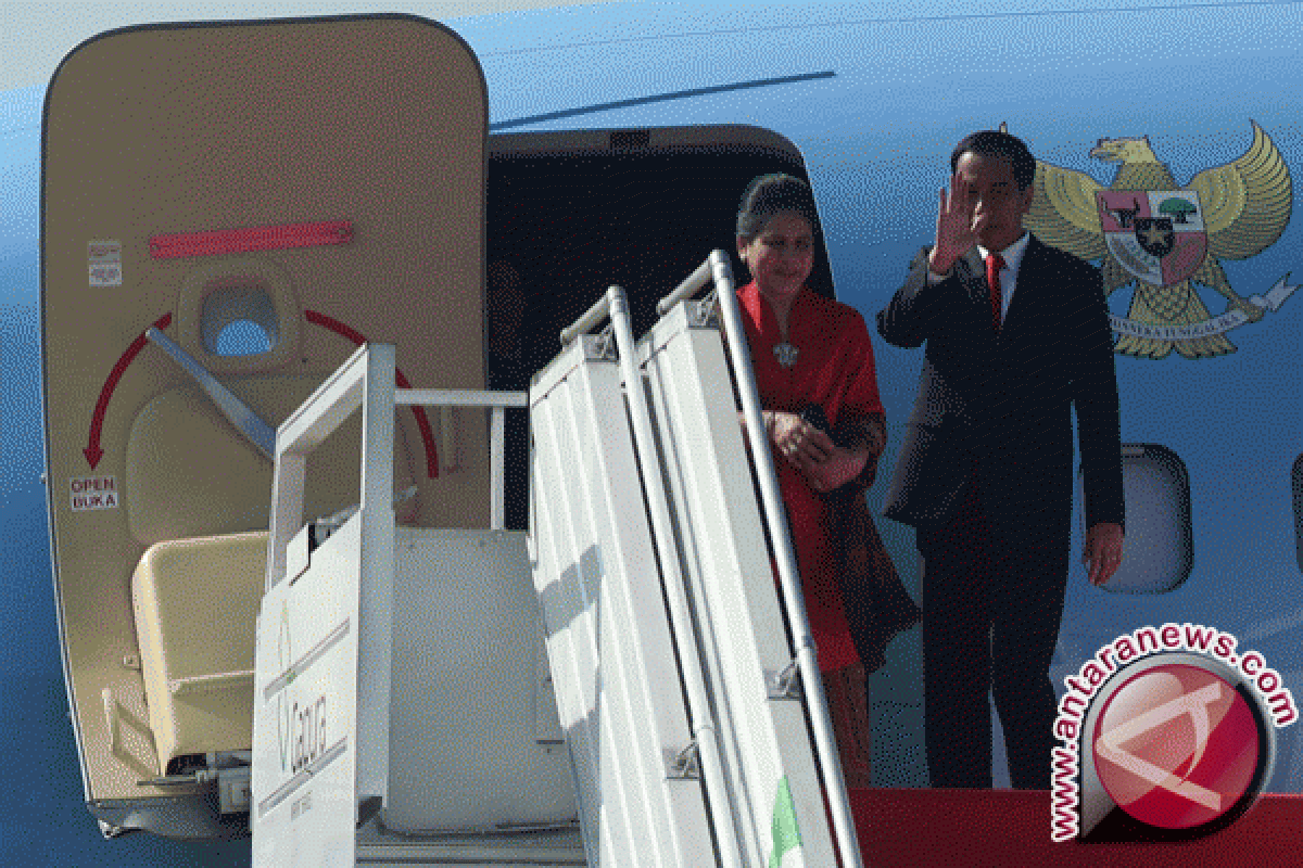 Presiden Jokowi tiba di Guam untuk transit