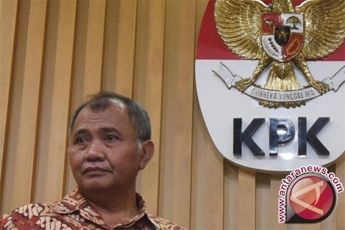 Margarito: KPK perlu memilih IUP bermasalah