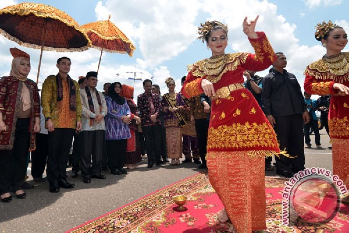 Zumi Zola mulai tempati rumah dinas