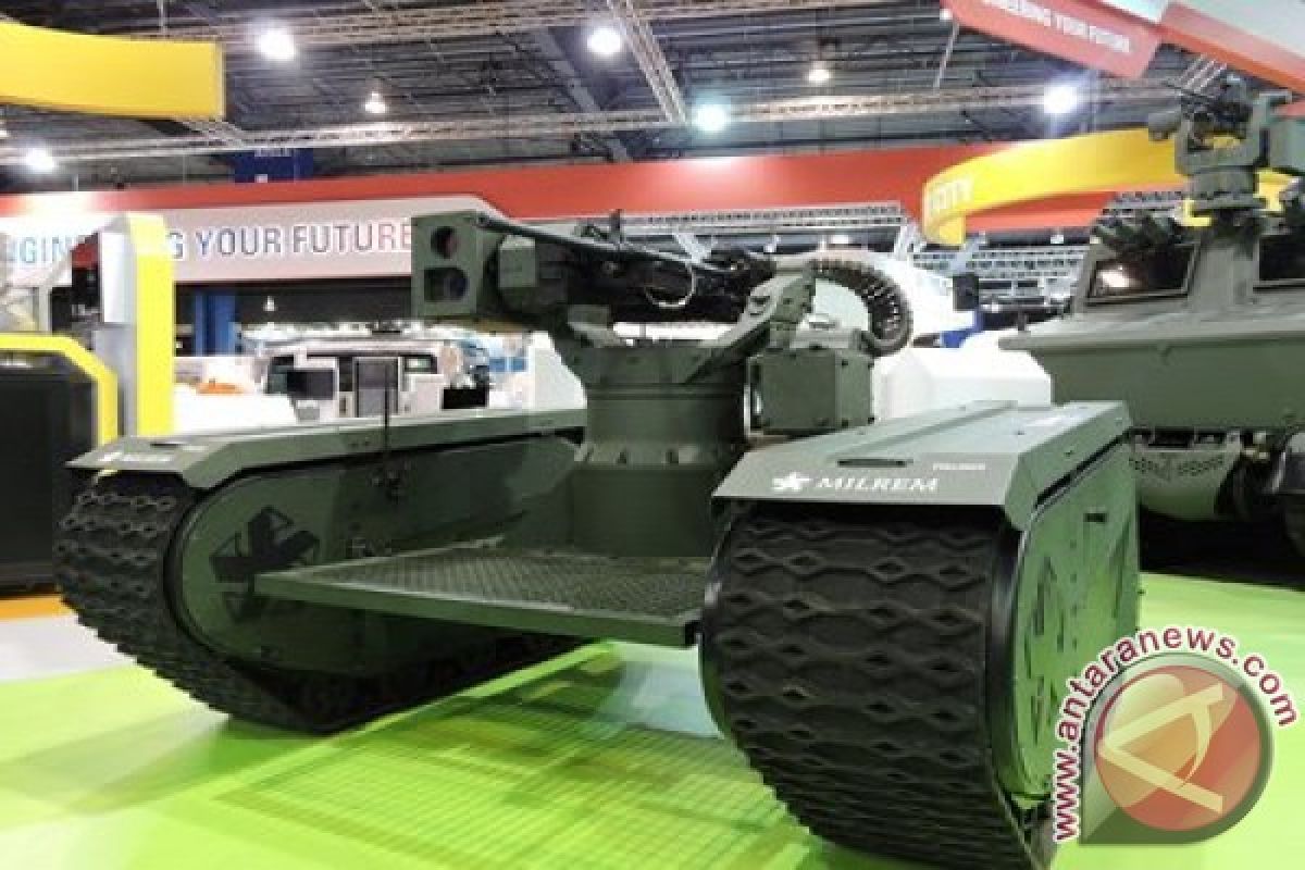 First-of-its-kind modular hybrid unmanned ground vehicle unveils at the Singapore Airshow 2016