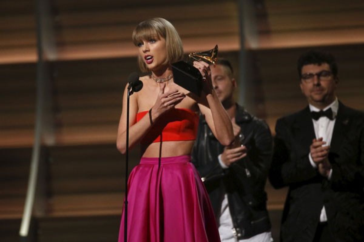 Ini alasan Taylor Swift tidak datang ke MTV VMAs