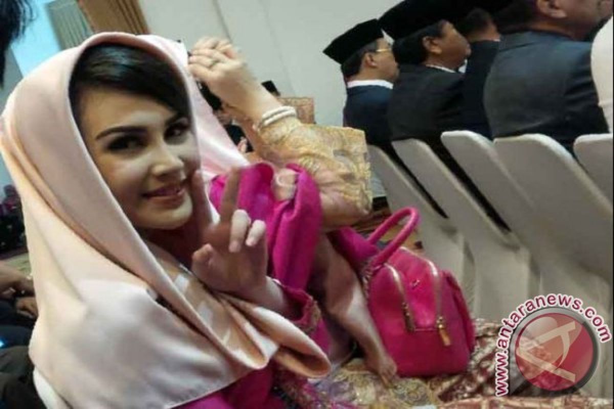 Arumi Pilih Tingkatkan PKK Trenggalek Dibanding Artis