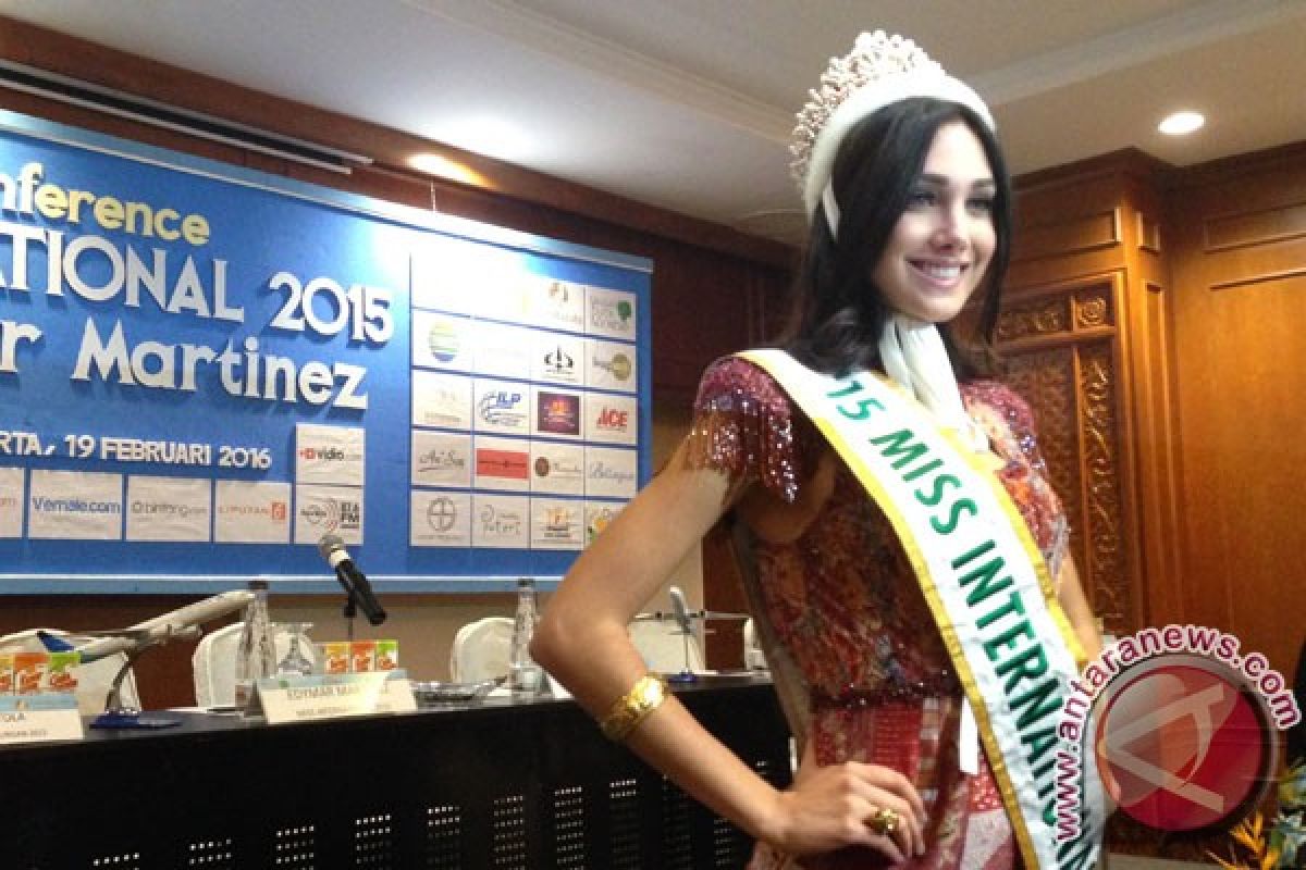 Transformasi si tomboi jadi Miss International 2015