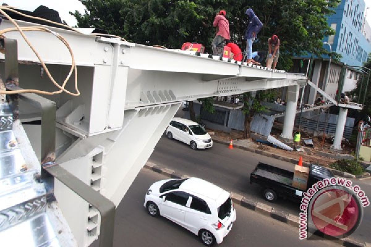 YLKI minta audit semua jembatan penyeberangan di Jakarta