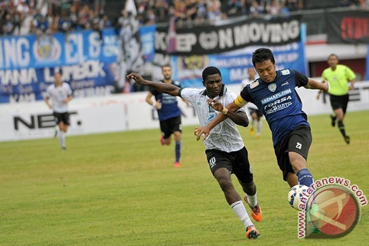 Arema Cronus hadapi Persib di final Piala Bhayangkara
