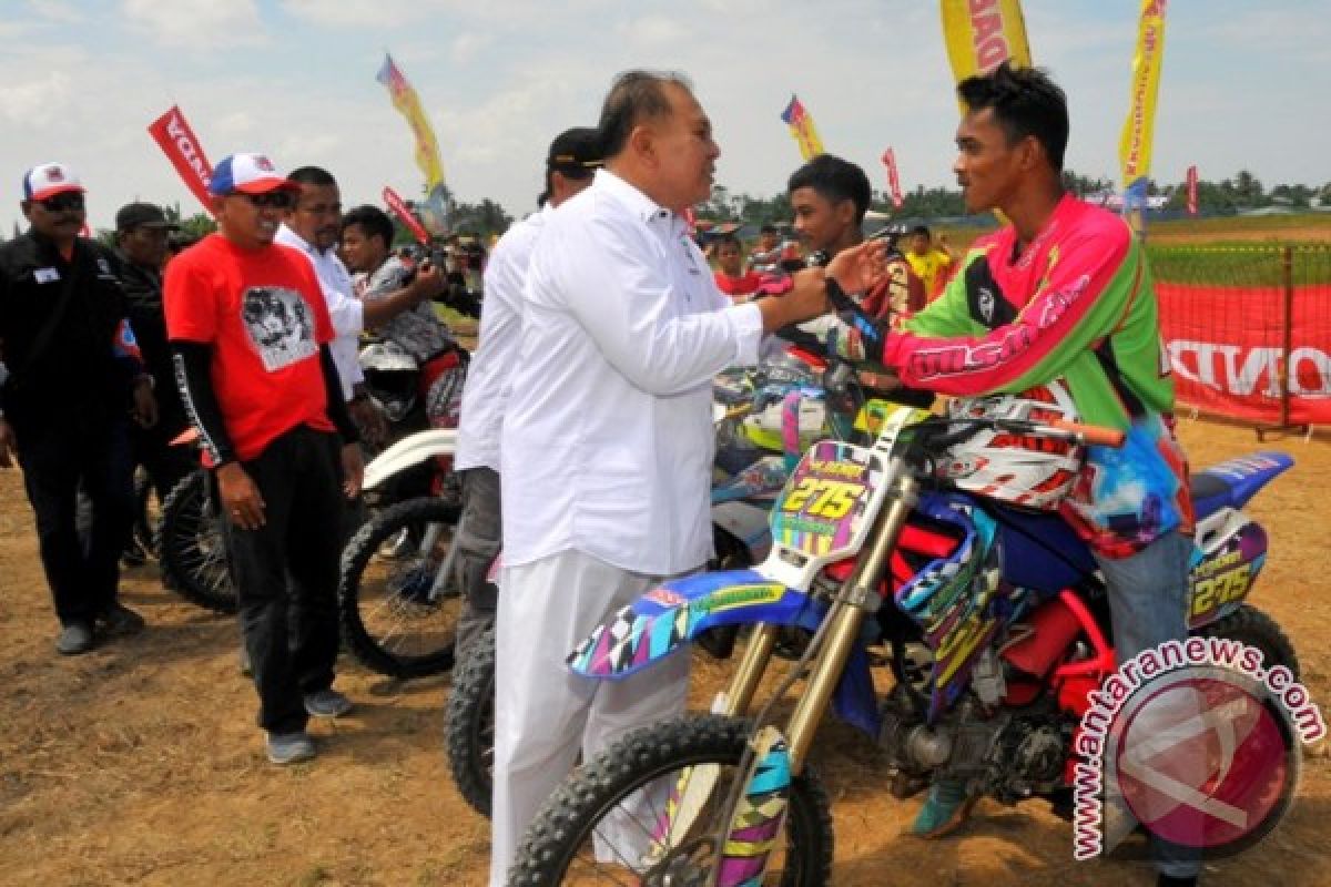 Pembukaan Barweis Grasstrack 2016