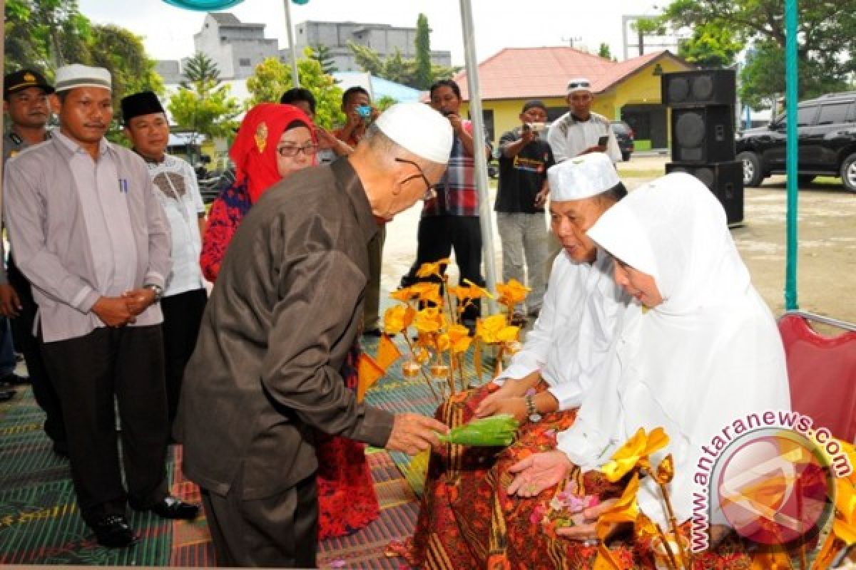 Bupati:Bentengi Diri dengan Ilmu dan Iman