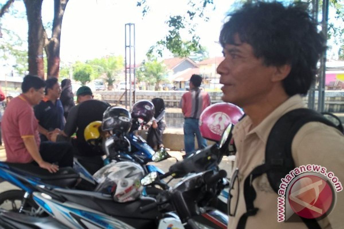 Ratusan Warga Samarinda Bersihkan Karang Mumus