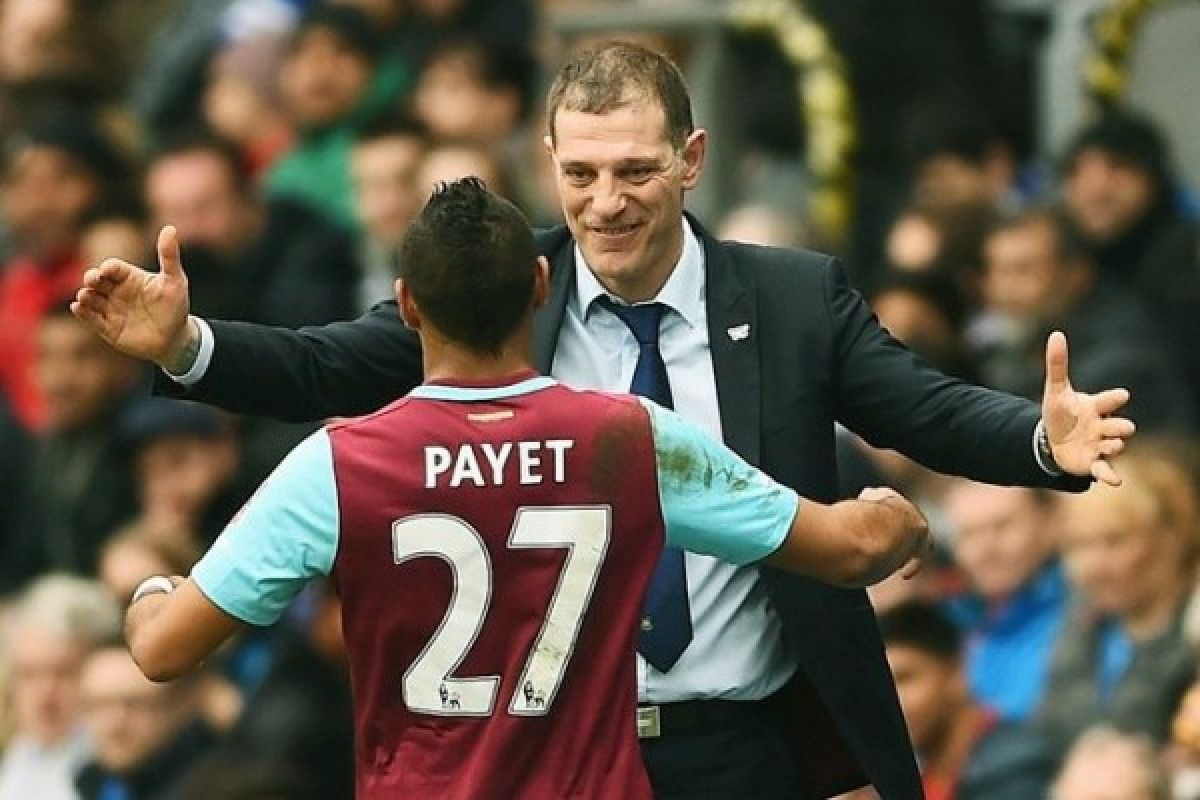 Dimitri Payet tetap setia membela West Ham