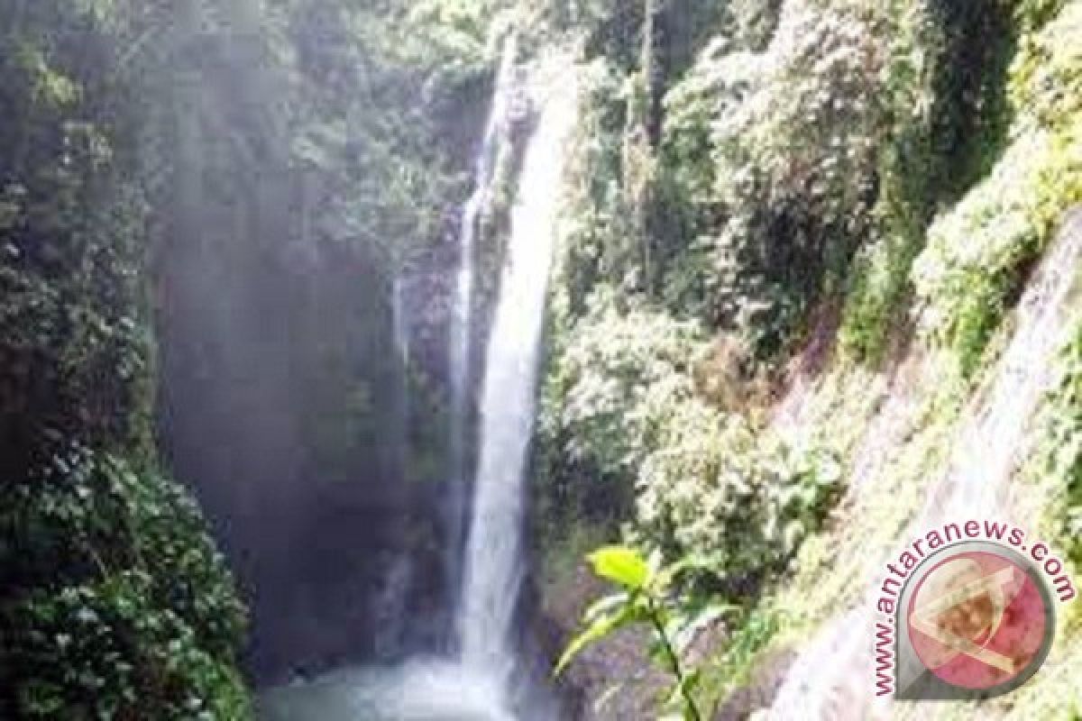 Air Terjun Aling Aling Buleleng Dipadati Wisatawan Umanis Kuningan