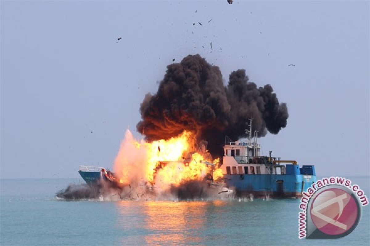 KKP setujui peledakan kapal ikan eks asing di Mimika