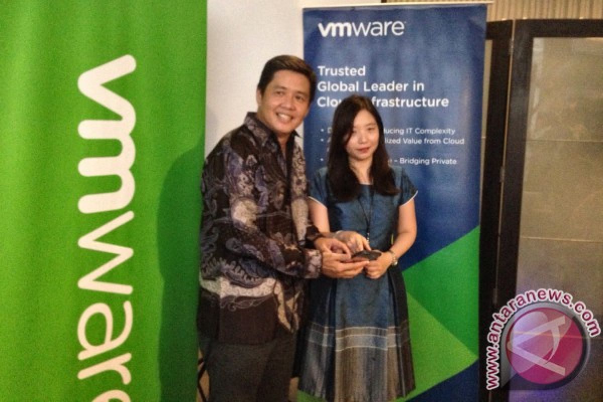 VMware luncurkan Workspace ONE