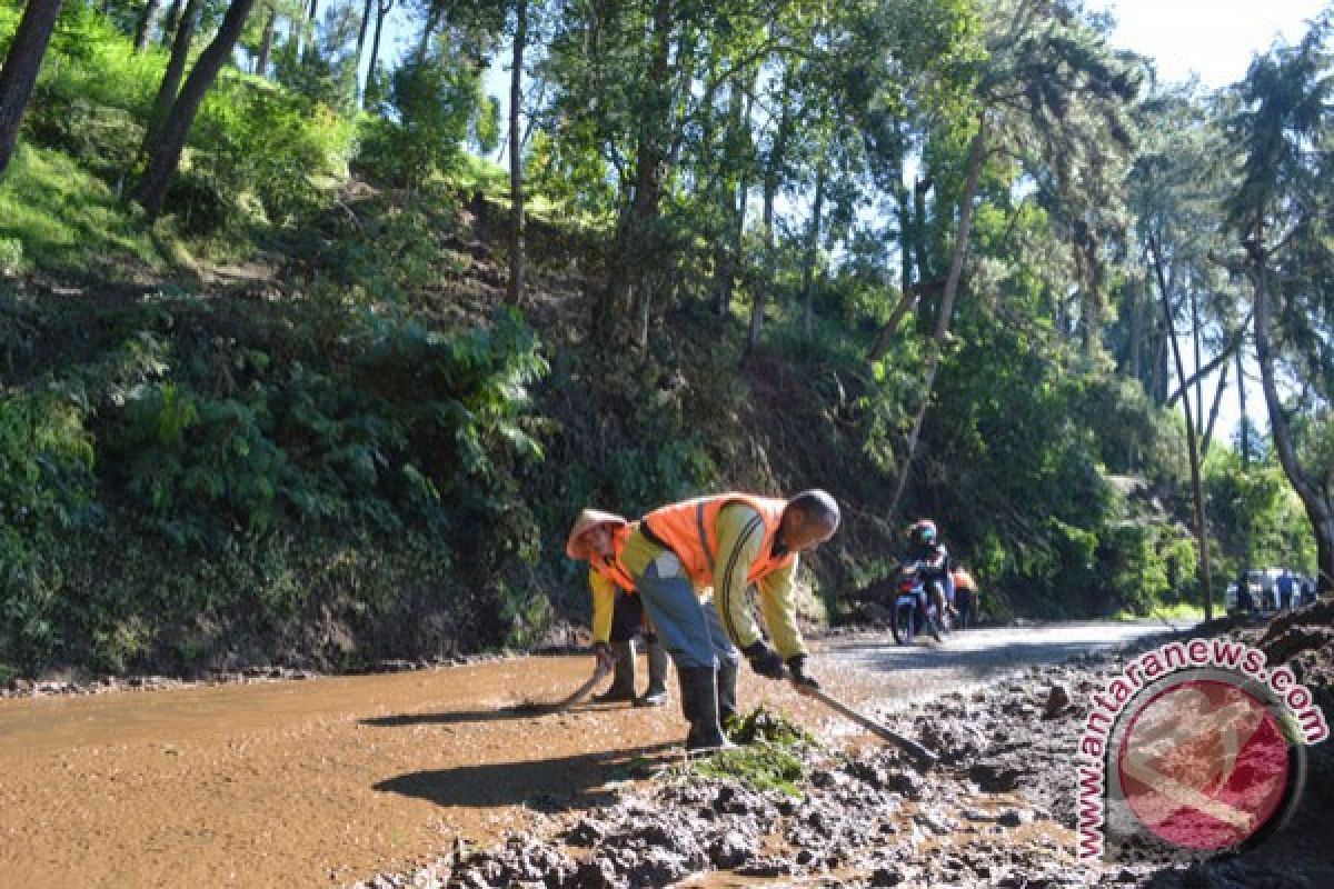 Pemkab Magetan mitigasi kerawanan bencana di jalur wisata Sarangan