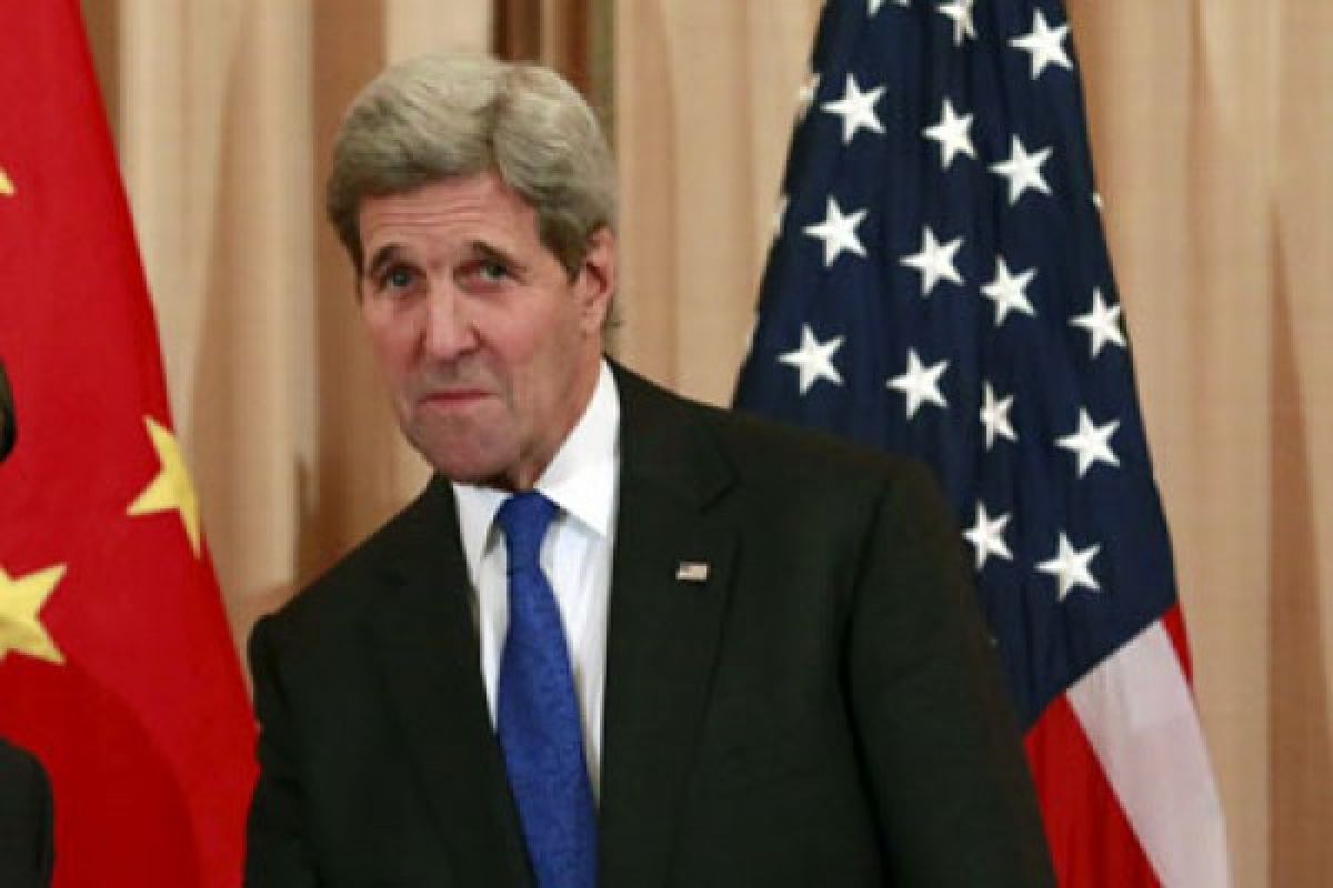 Menlu Amerika John Kerry tiba di Saudi untuk jumpai Raja Salman