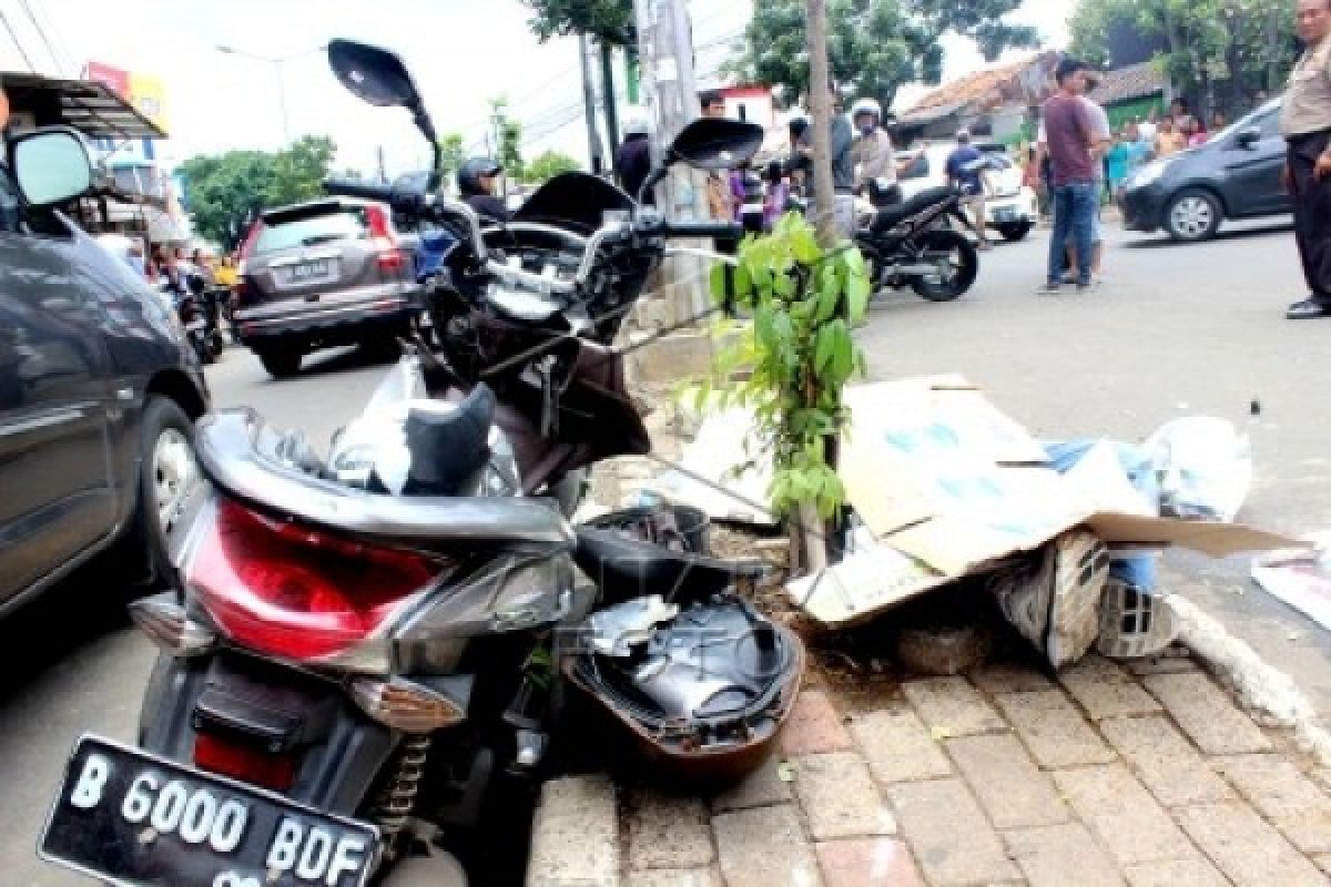 Polisi : Sembilan Orang Meninggal Akibat Kecelakaan