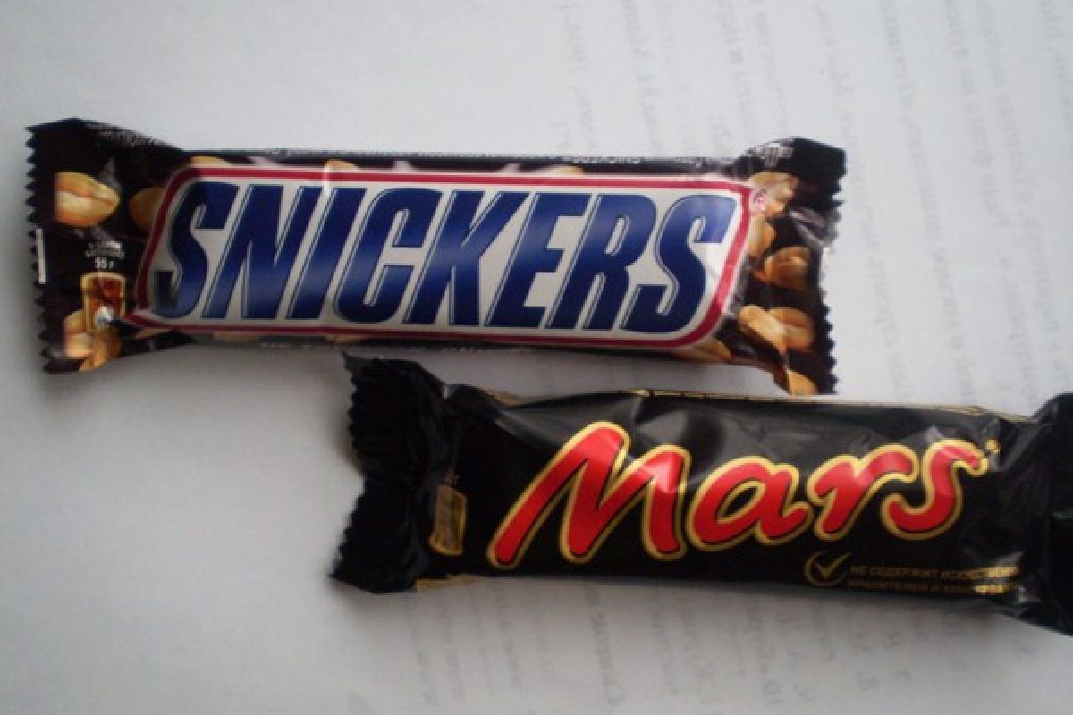 Kontaminasi plastik memicu Mars tarik Snickers di 55 negara