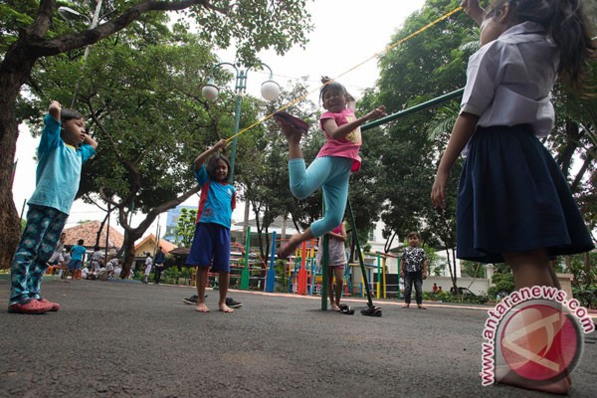 Gubernur Lampung resmikan taman bermain anak di Bandarlampung