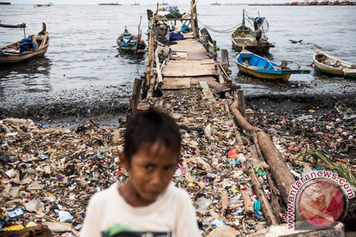 Sampah plastik ancam lingkungan pesisir Jakarta