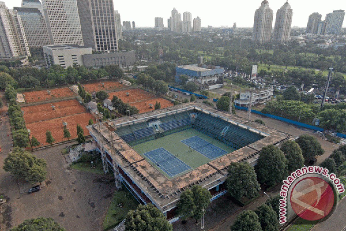 Menpora: renovasi lapangan tenis tetap berjalan