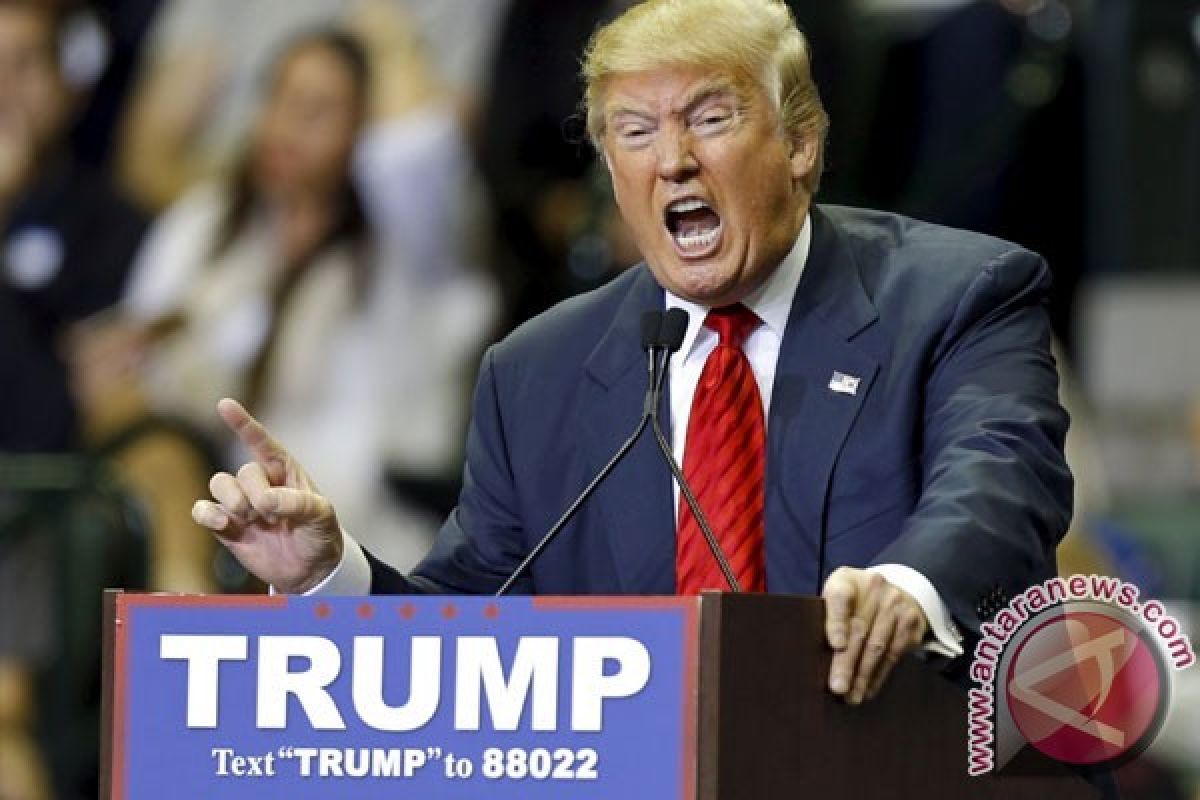 Donald Trump Diminta Bangun Sendiri Tembok Perbatasan Meksiko-AS