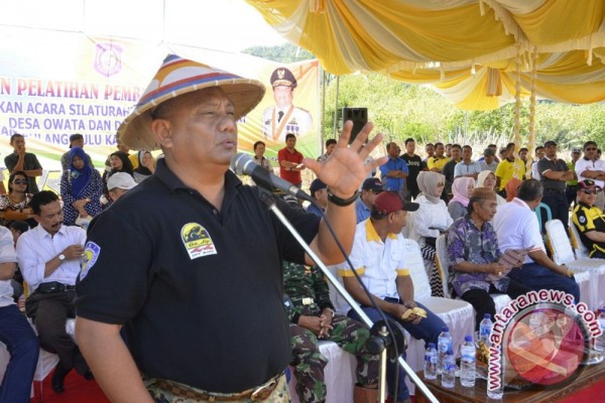 Gubernur Gorontalo Minta Kades Fasilitasi Listrik Gratis