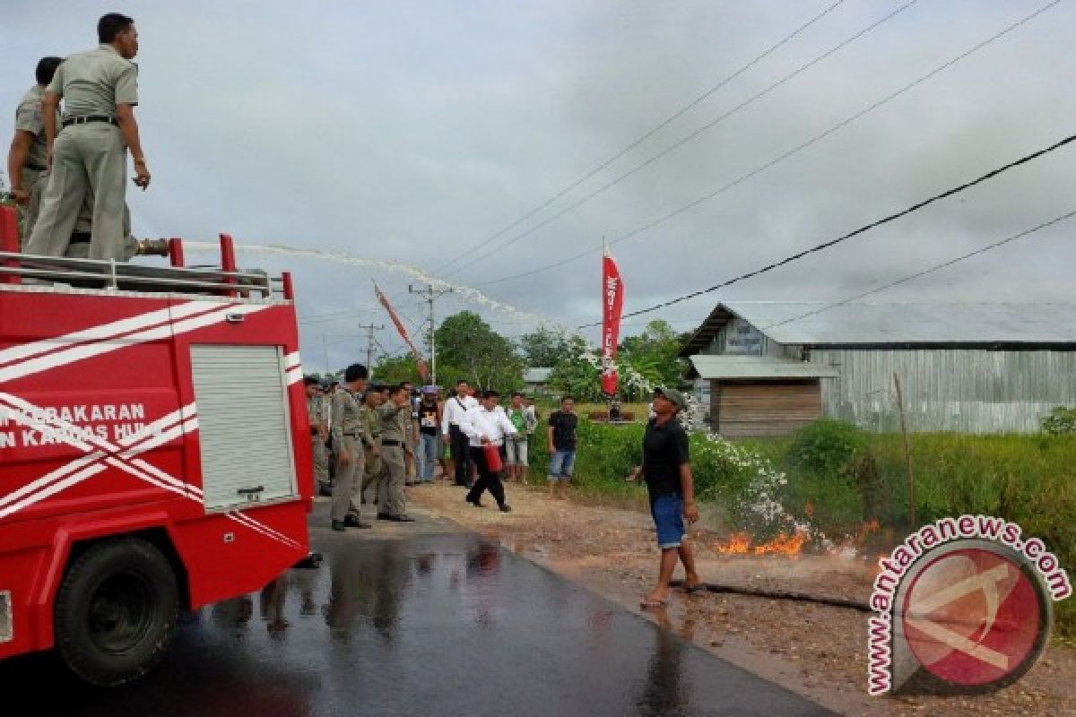 Drum BBM Terbakar di Depan SPBU Kedamin