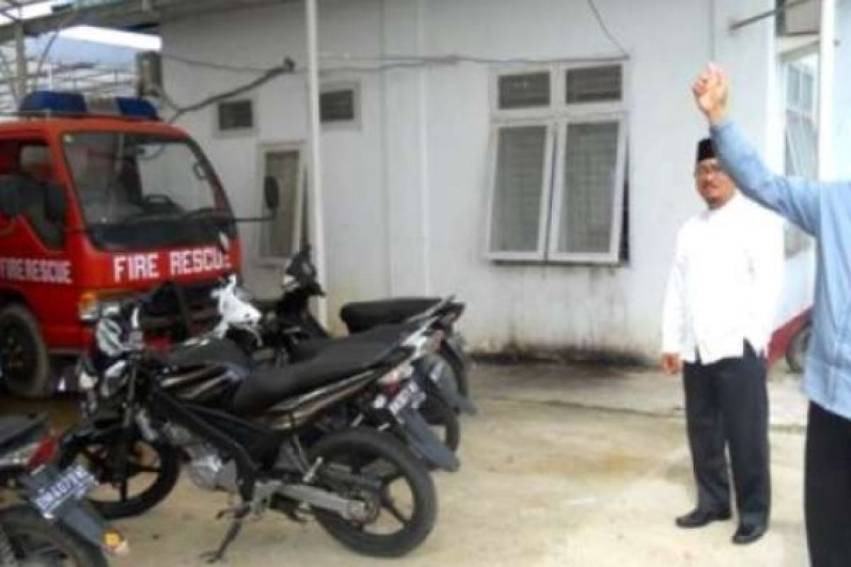 Rohil Tambah 2 Unit Mobil Damkar, 1 dari APBD Provinsi