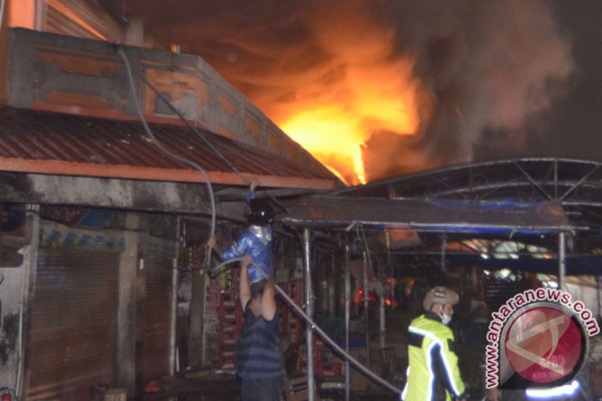 Pasar Badung Denpasar terbakar
