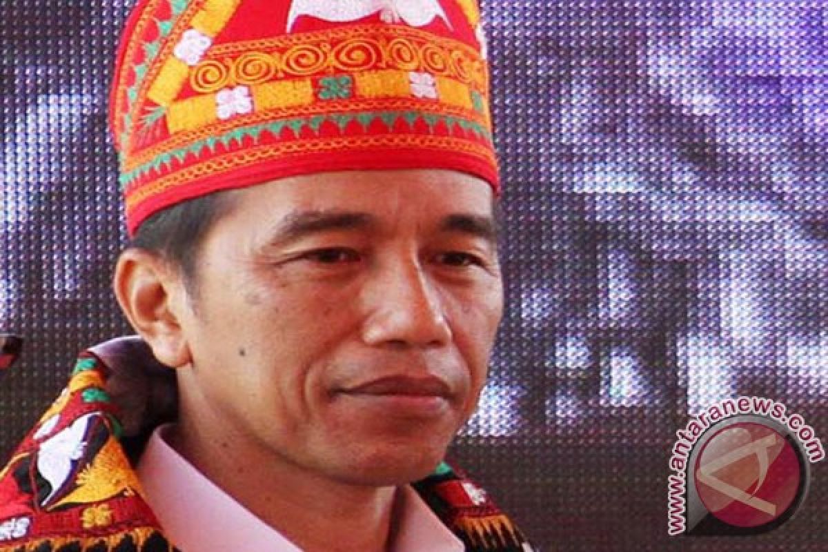 President Jokowi happy over progress of toll development in Sumatra