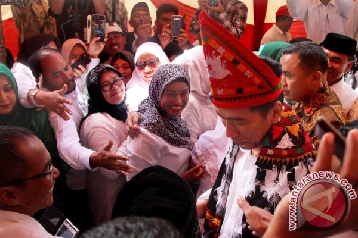 President Jokowi calls to further develop infrastructure in Aceh