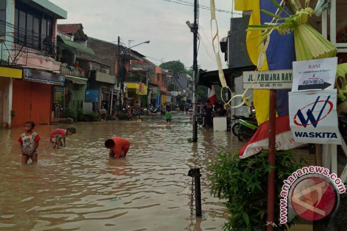 Walkot: Penanggulangan Banjir Bekasi Perlu Melibatkan Pemprov 