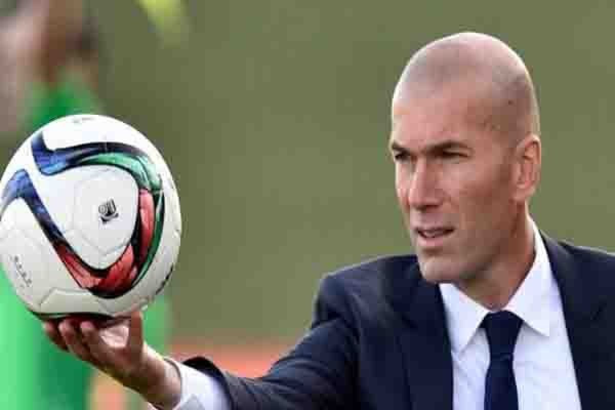 Zidane : Ini momen aneh untuk mundur