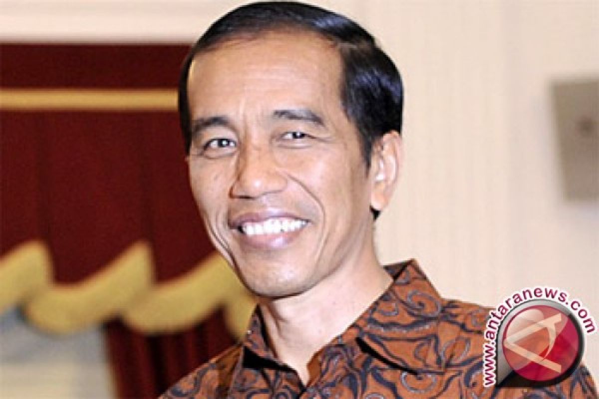 Presiden Ungkap Cerita Payung dan Sandal Biru