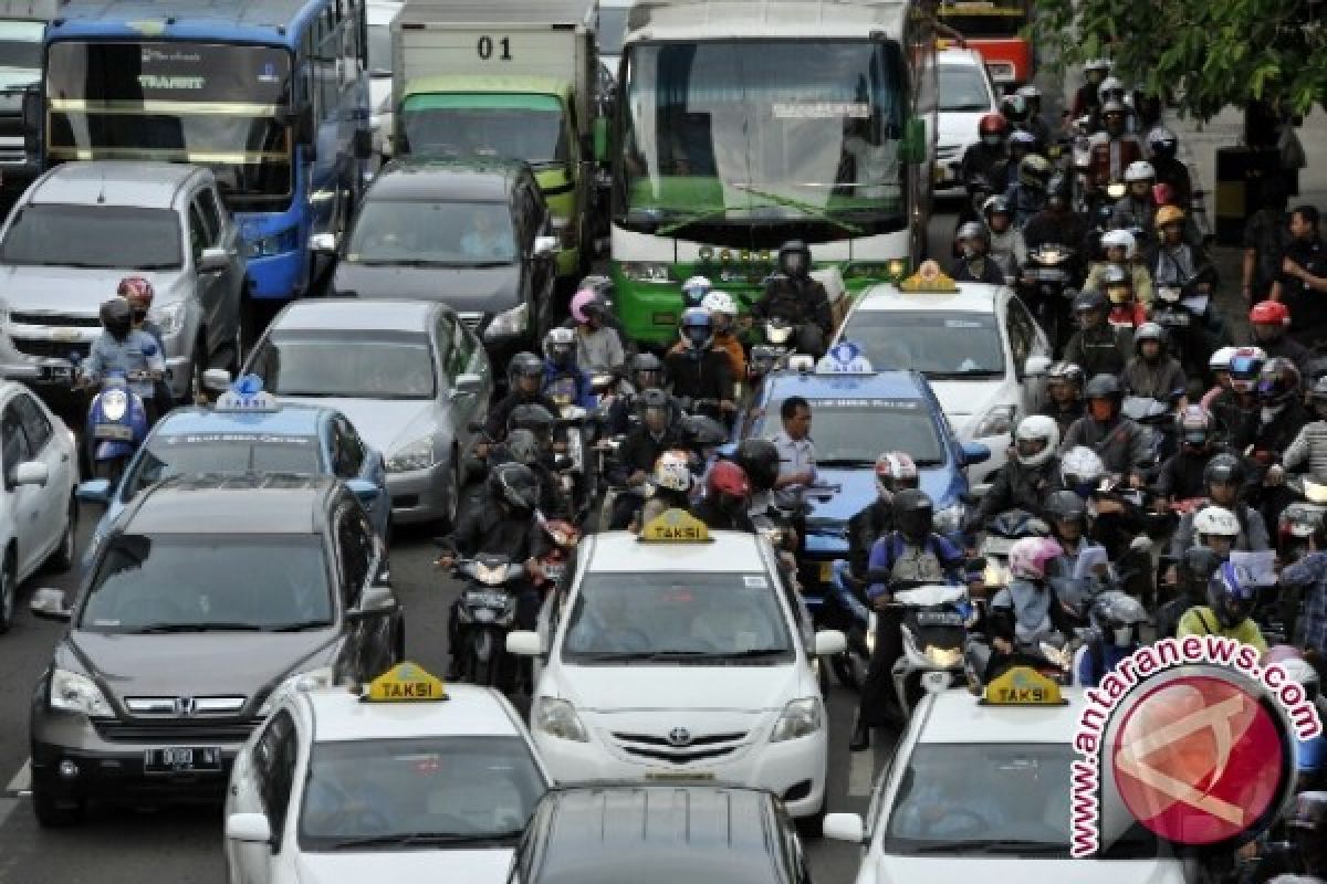 Inilah solusi kemacetan Jembatan Tello 