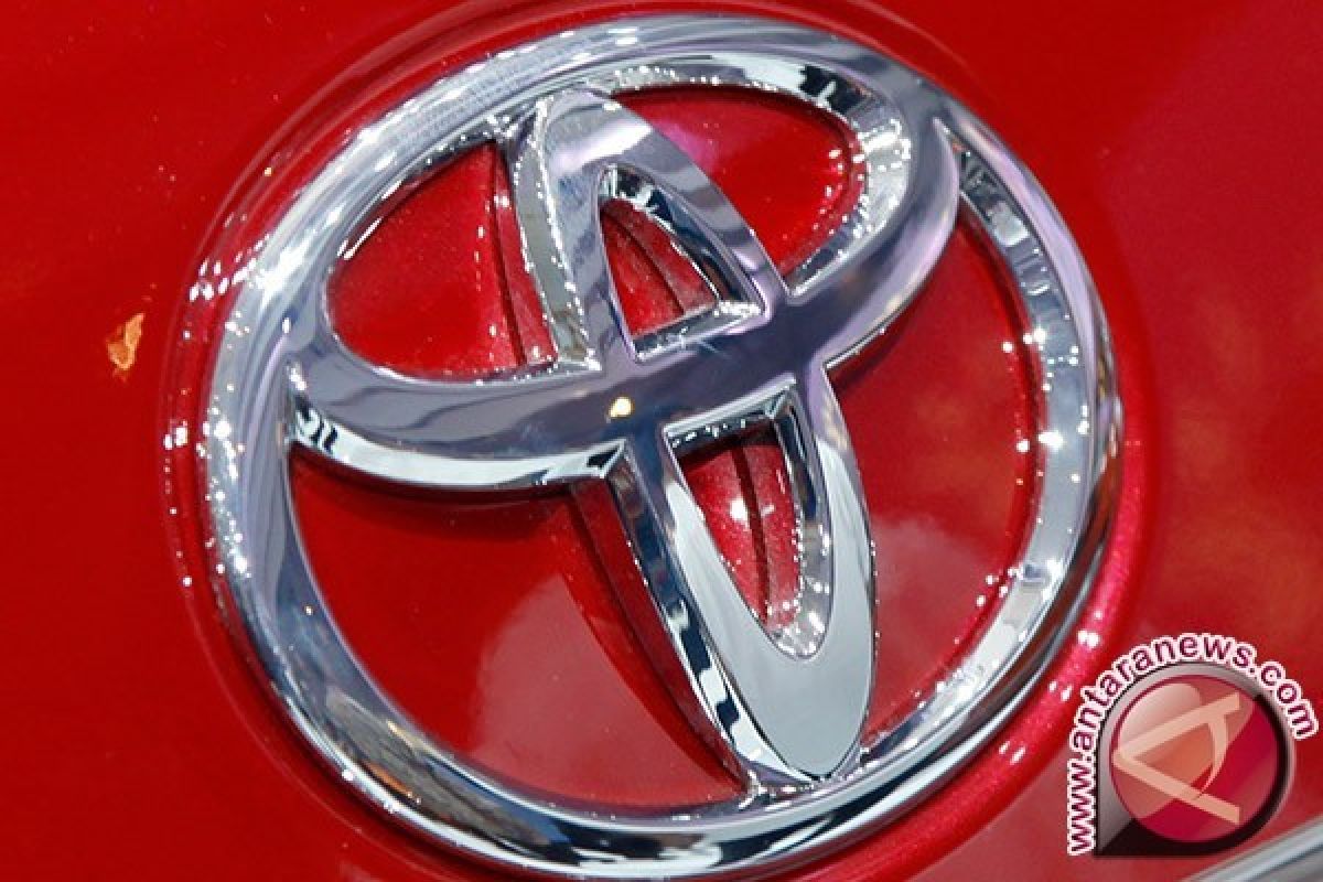 Toyota tarik lagi 331.200 mobil karena airbag Takata