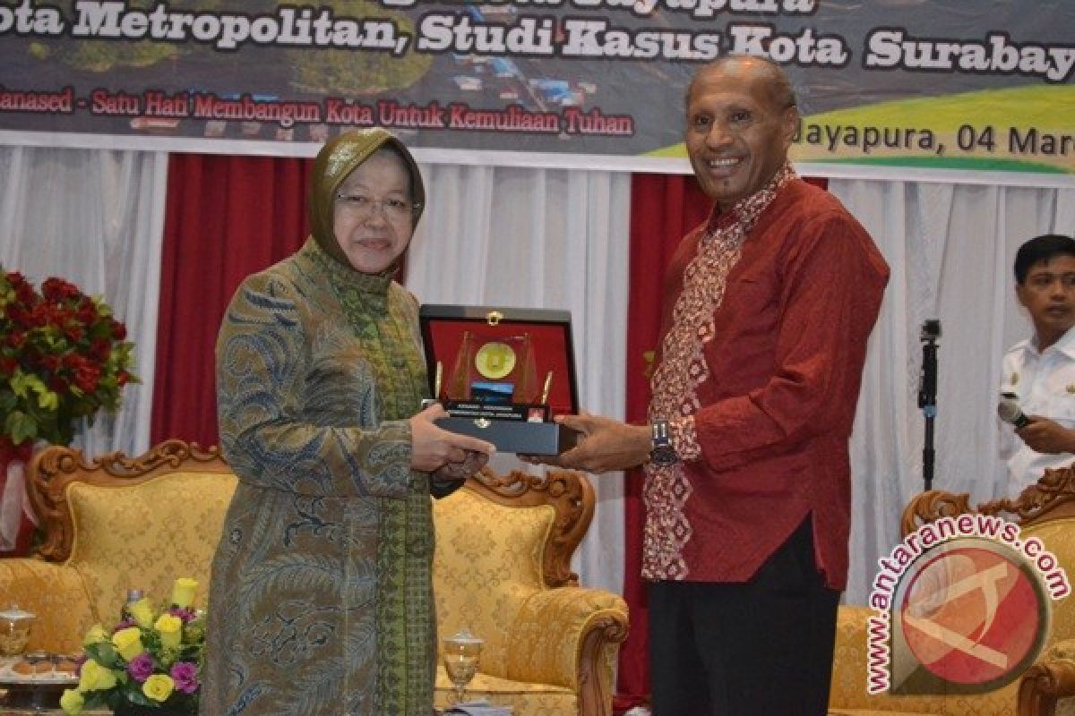 Wali Kota Surabaya hadiri "talkshow" yang digelar Pemkot Jayapura 