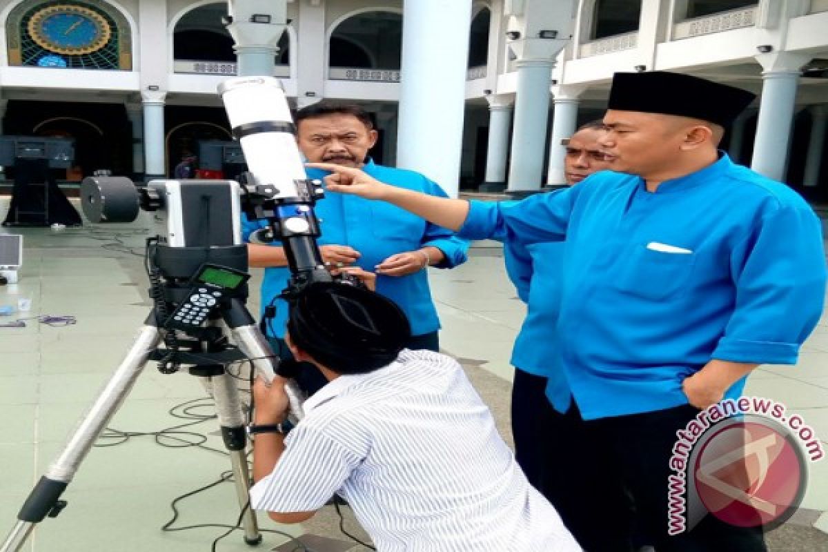 Masjid Al-Akbar Siapkan Delapan Layar 