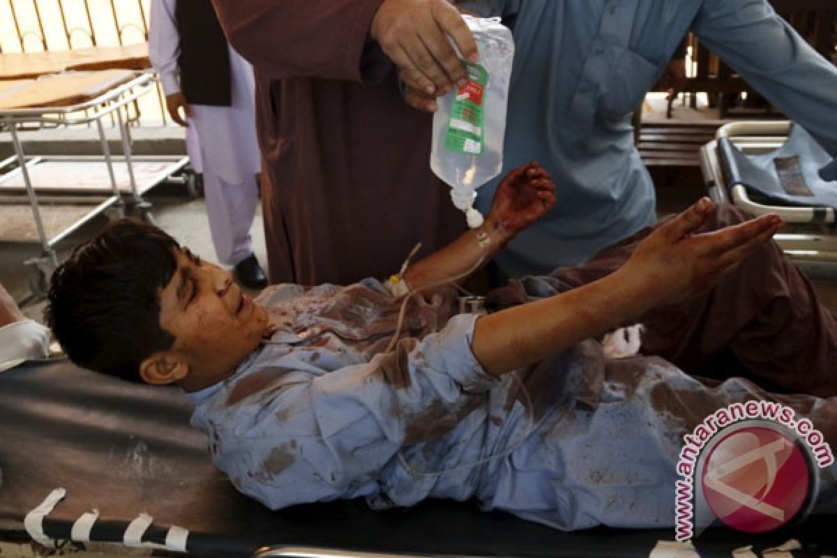 Bom bunuh diri tewaskan setidaknya delapan orang di Pakistan