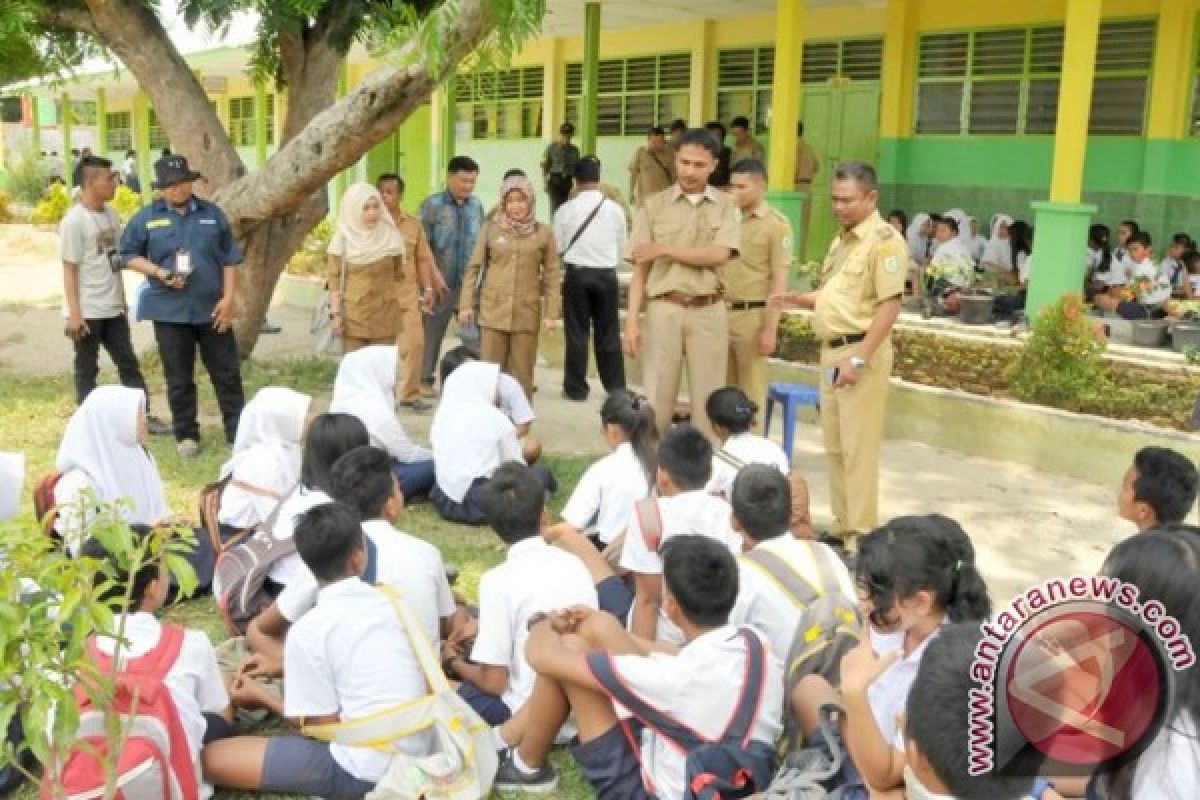 Wabup Tinjau Sekolah Terbakar