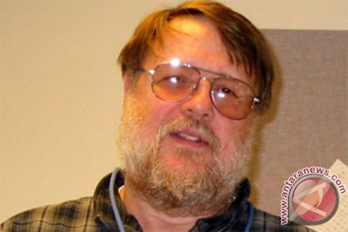 Ray Tomlinson penemu email tutup usia