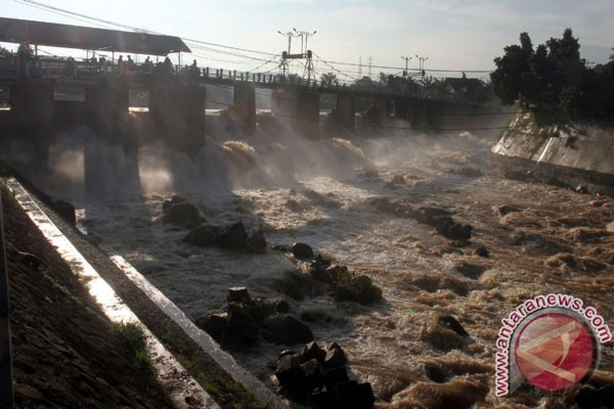 Bogor hujan, debit Katulampa siaga banjir