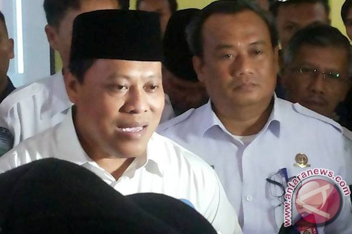 Bupati Mukomuko siap terapkan enam hari kerja