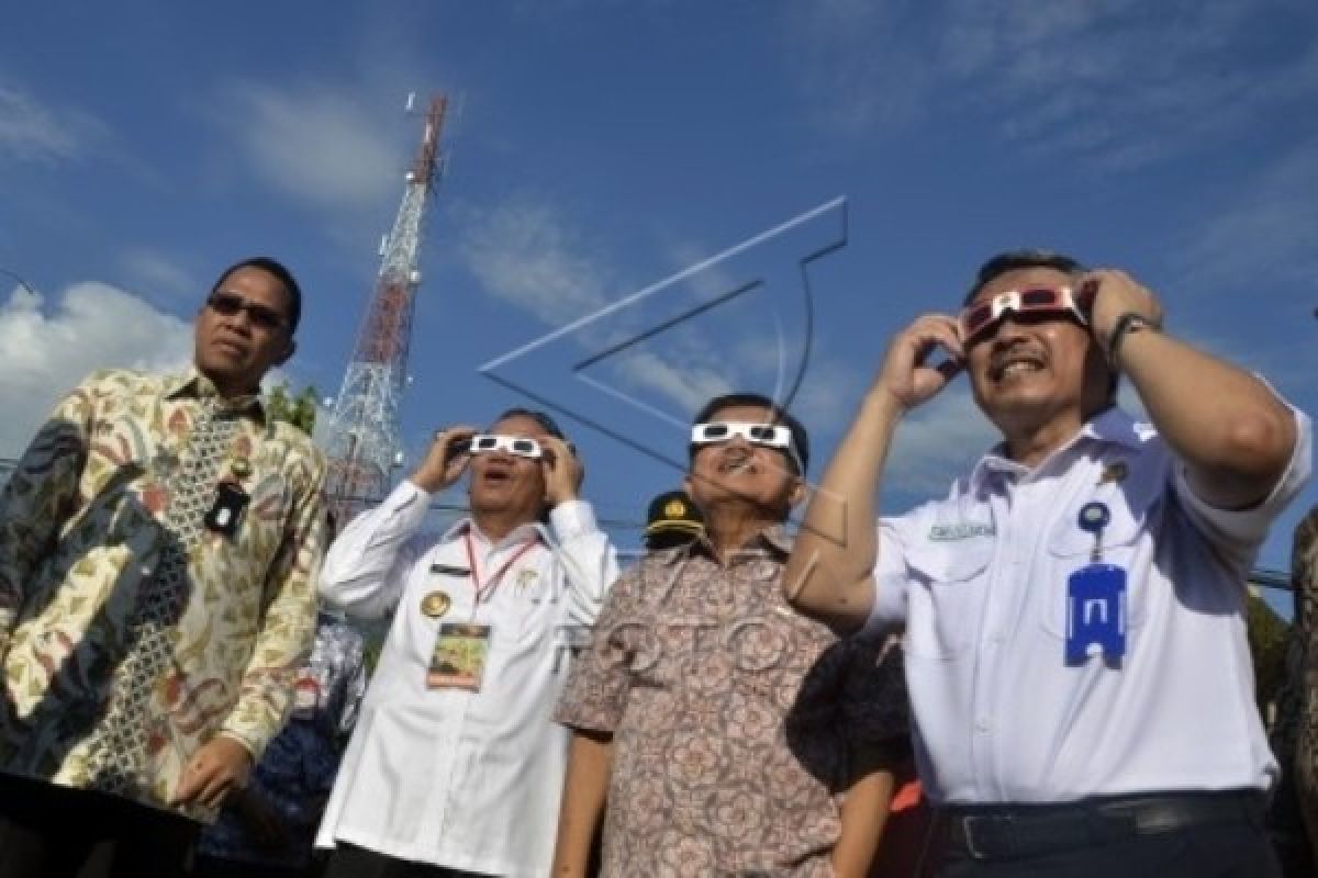 Menerawang Gerhana Matahari Total 