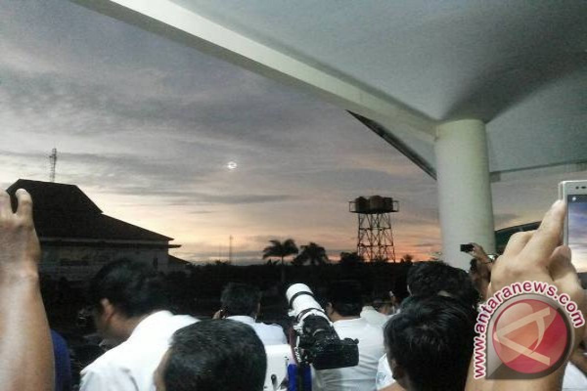 Langit Bengkulu cerah jelang gerhana matahari total