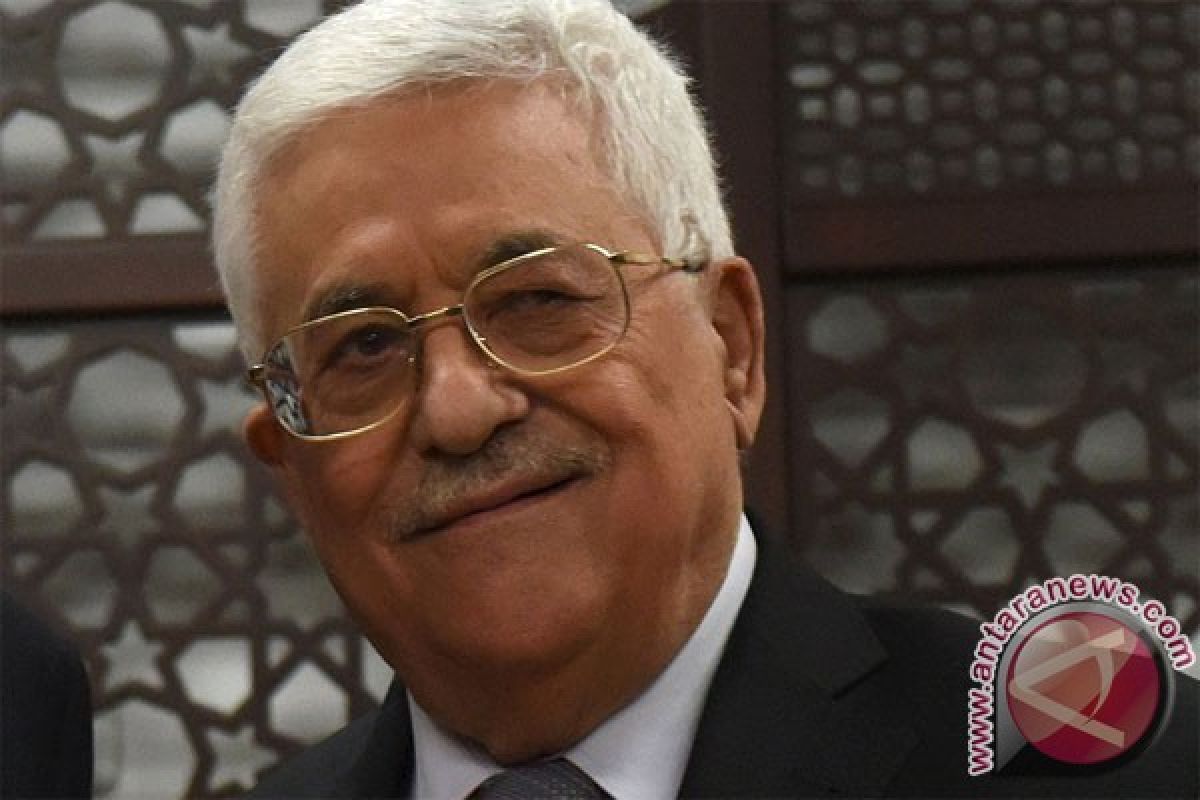 Mahmoud Abbas terpilih kembali menjadi pemimpin Fatah